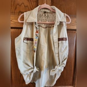 BKE Lace Detailed Button Up